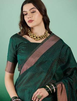 Green polka dot zari woven kanjeevaram saree with blouse 2