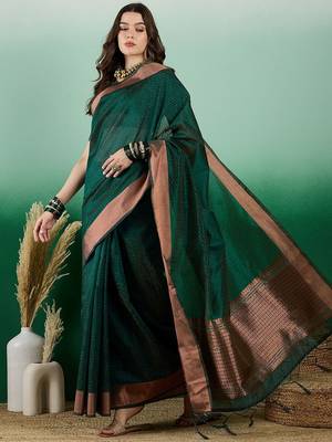 Green polka dot zari woven kanjeevaram saree with blouse 3