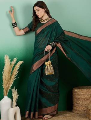 Green polka dot zari woven kanjeevaram saree with blouse 5