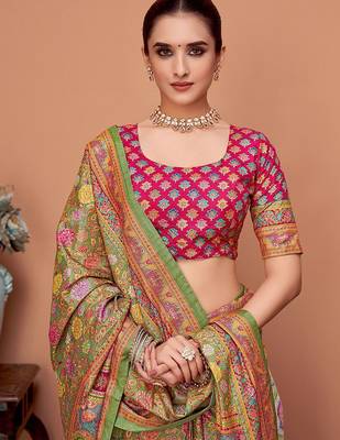 Green floral printed saree 4