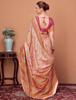 Peach floral printed saree with matching blouse 2