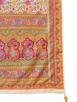 Peach floral printed saree with matching blouse 5