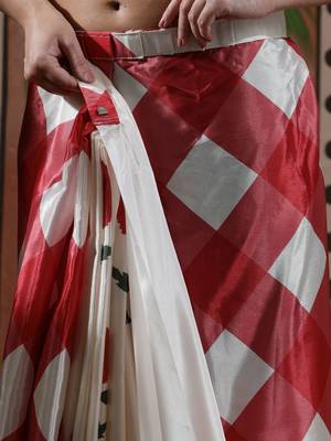 Red ready to wear satin floral digital printed saree 5