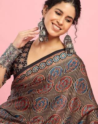 Black ethnic printed saree with blouse piece 1