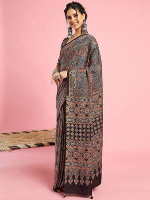Black ethnic printed saree with blouse piece 3