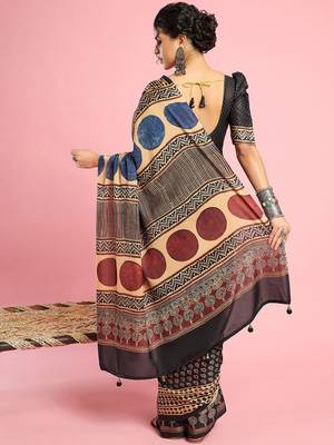 Black ethnic printed saree with blouse piece 4
