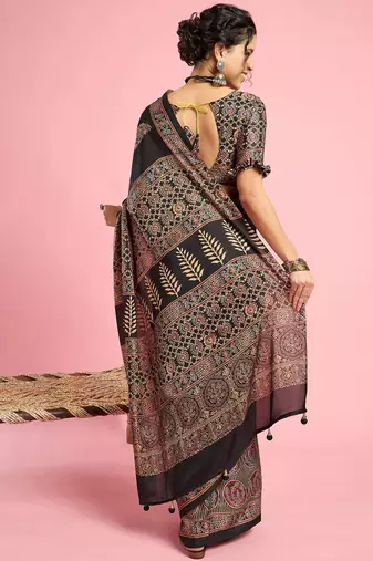 Black ethnic printed saree with blouse piece