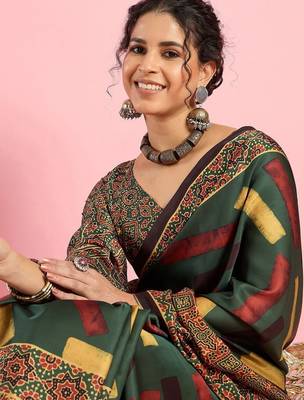 Green ethnic printed saree with blouse piece 2