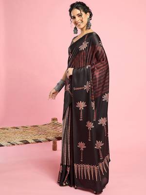 Black ethnic printed saree with blouse piece 3