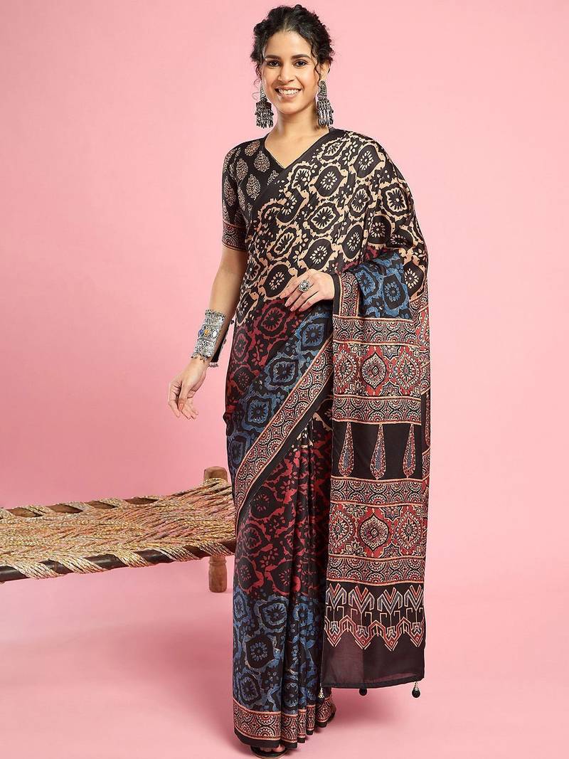 Beige ethnic printed saree with blouse piece