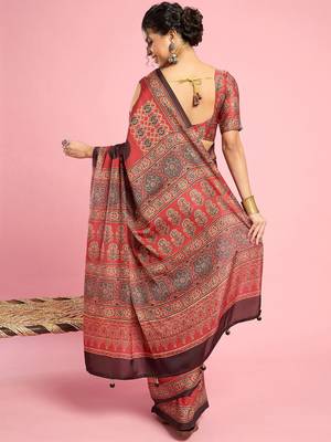 Rust ethnic ajrak printed saree with blouse piece 4