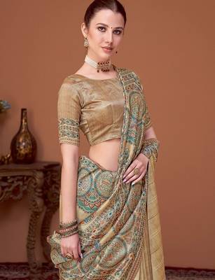 Beige printed saree with matching blouse 4