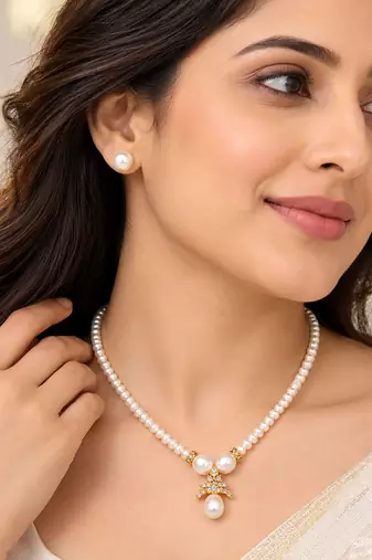 Certified Pearls Royal Charm Pendant Set