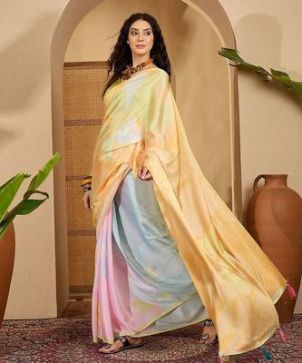 Yellow abstract printed saree with unstitched blouse 3