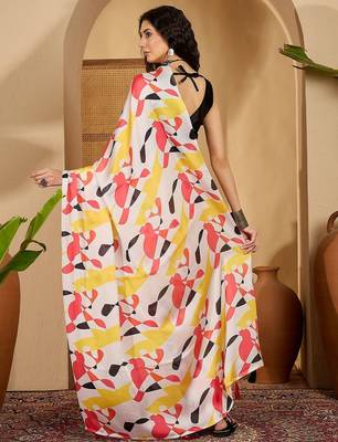 White abstract printed saree with unstitched blouse 4