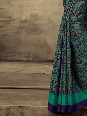 Navy blue printed saree with blouse piece 4