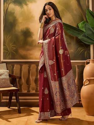 Maroon woven design banarasi saree with blouse piece 2