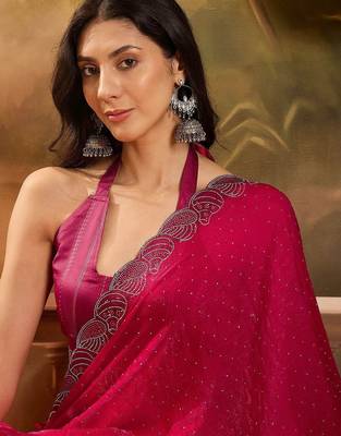 Magenta embellished saree with unstitched blouse 5
