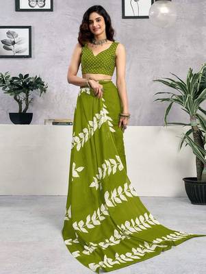 Green printed  cotton ready to wear saree with unstitched blouse piece 3