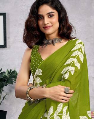Green printed  cotton ready to wear saree with unstitched blouse piece 5