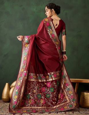 Maroon woven design banarasi saree with blouse piece 4