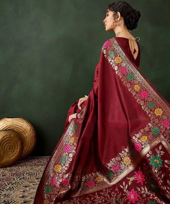 Maroon woven design banarasi saree with blouse piece 5