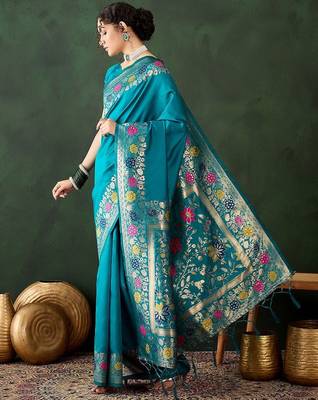 Green woven design banarasi saree with blouse piece 2