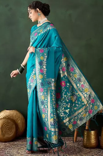 Green woven design banarasi saree with blouse piece