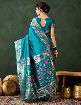 Green woven design banarasi saree with blouse piece 3