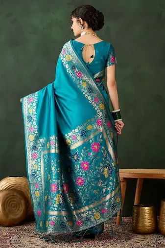 Green woven design banarasi saree with blouse piece