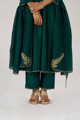 Emerald green raw silk festive kurta set 2