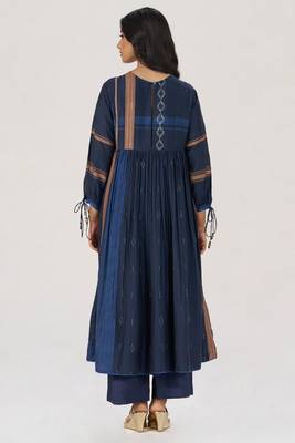 Indigo panelled festive co-ord set 4