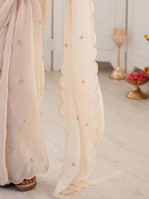 White ethnic motifs embroidered heavy work bagh saree 5