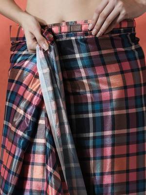 Pink ready to wear satin checked digital printed saree 5