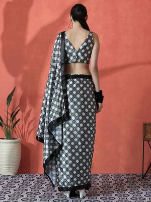 Black ready to wear checked digital printed saree 3