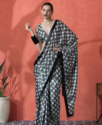 Black ready to wear checked digital printed saree 4
