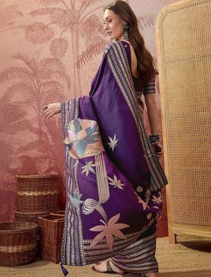 Purple embellished embroidered saree with blouse piece 3