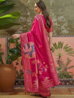 Magenta floral embroidered saree with blouse piece 3
