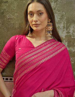 Magenta floral embroidered saree with blouse piece 4