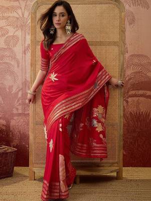Red zari woven saree with blouse piece 2