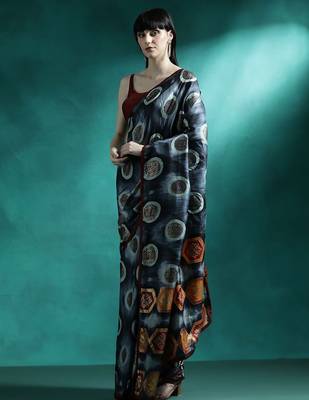 Black geometric printed saree with blouse piece 2