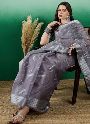 Grey zari woven kanjeevaram saree with blouse 5