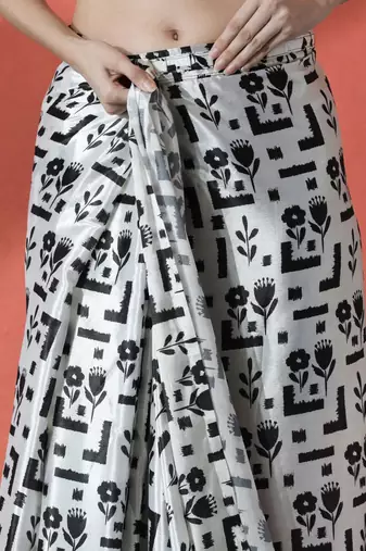 Off white women ready to wear satin saree