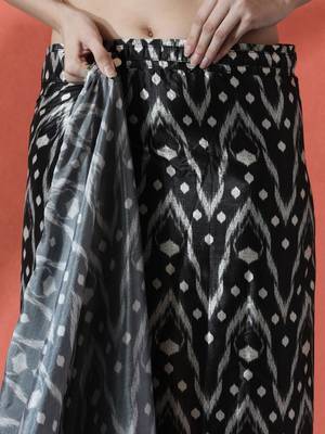 Black ready to wear floral digital printed saree 5