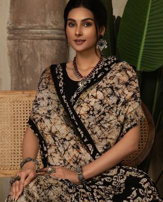 Black batik printed  cotton saree with unstitched blouse piece 2