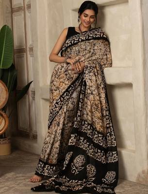 Black batik printed  cotton saree with unstitched blouse piece 3