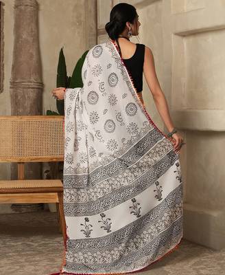 White floral printed  cotton saree 3