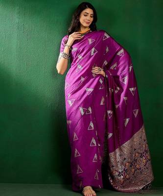 Purple geometric woven design banarasi saree 5