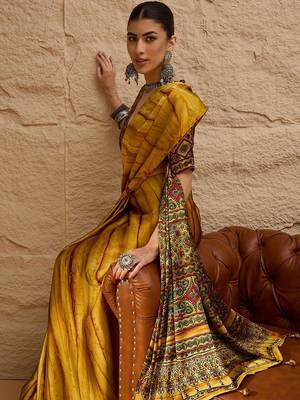 Mustard women mustard printed crepe saree 4