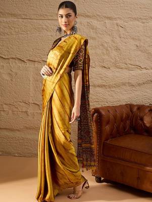 Mustard women mustard printed crepe saree 5